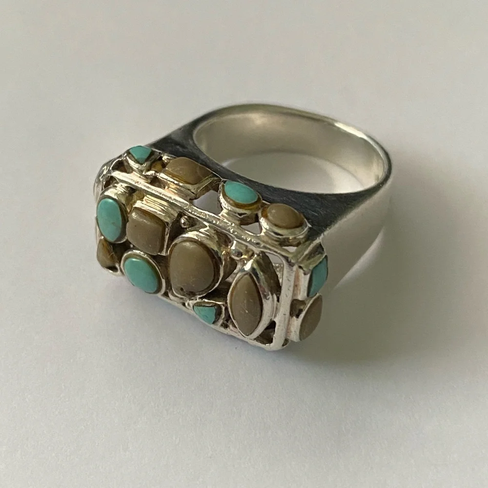 Vintage Turquoise and Cream Cluster Silver Ring